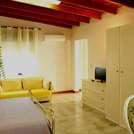 Apartment La Terrazza In Centro